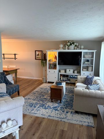 2945 S Kenmore Road, Indianapolis, IN 46203