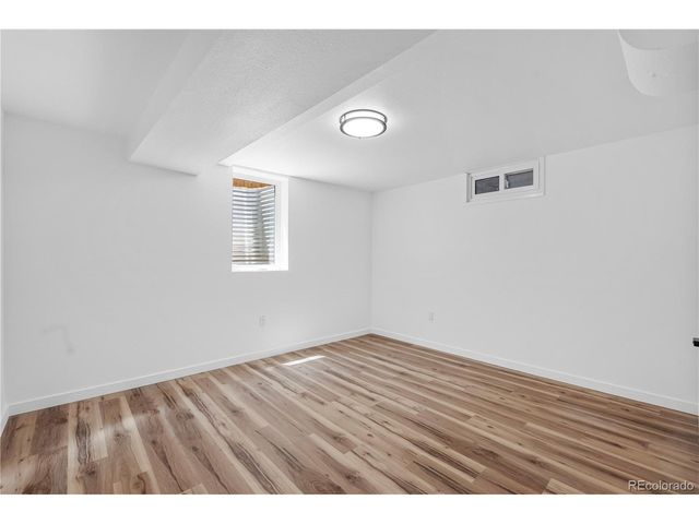 3541 N Monaco Pkwy, Denver, CO 80207
