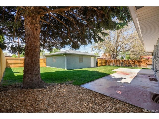 3541 N Monaco Pkwy, Denver, CO 80207