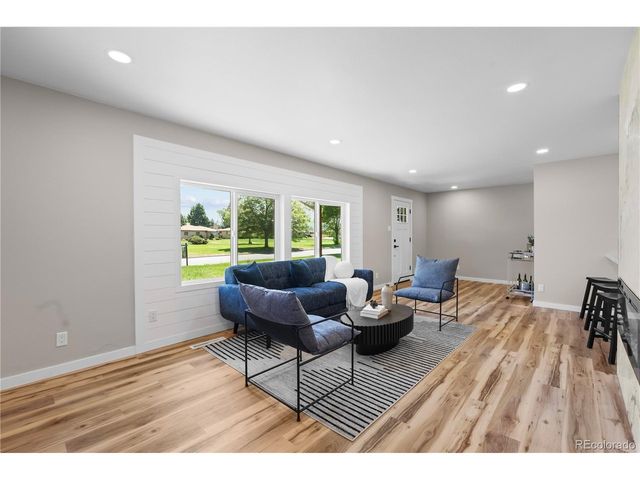 3541 N Monaco Pkwy, Denver, CO 80207