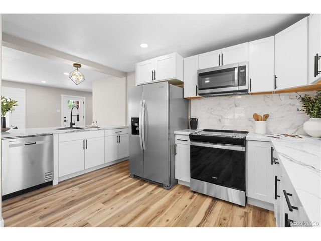 3541 N Monaco Pkwy, Denver, CO 80207