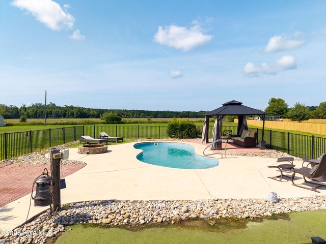 127 NW River Drive, Moyock, NC 27958
