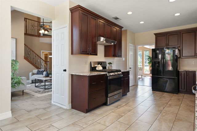 275 Meadowside Drive, Keller, TX 76248