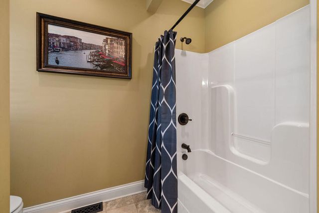 125 Pershing Way, Paducah, KY 42001
