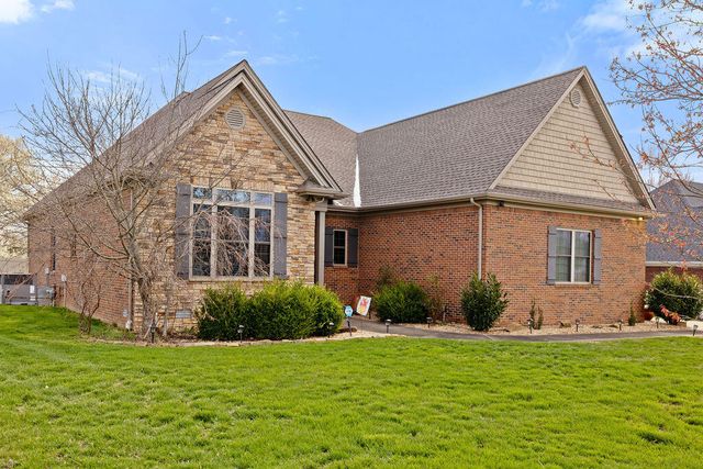 125 Pershing Way, Paducah, KY 42001