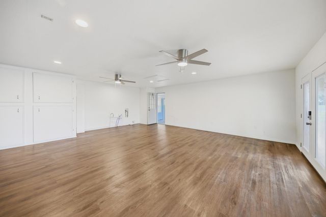 4988 Thane Road Road, Navasota, TX 77868