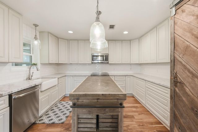 4988 Thane Road Road, Navasota, TX 77868