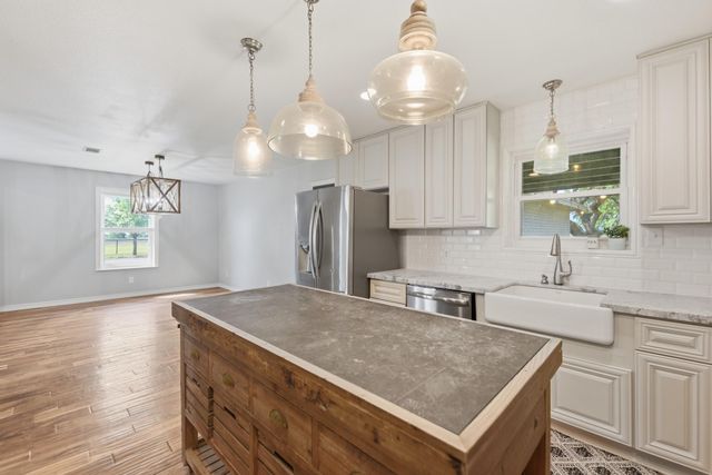 4988 Thane Road Road, Navasota, TX 77868