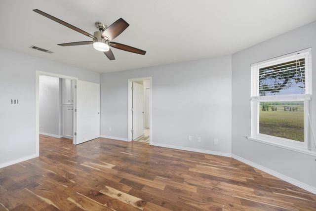 4988 Thane Road Road, Navasota, TX 77868
