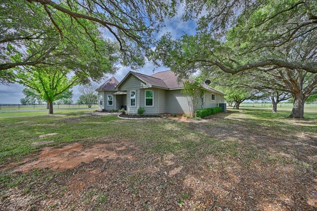 4988 Thane Road Road, Navasota, TX 77868