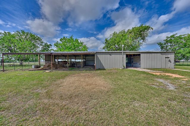 4988 Thane Road Road, Navasota, TX 77868