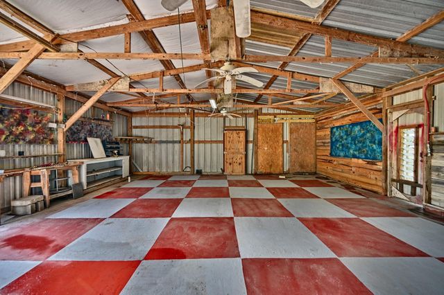 4988 Thane Road Road, Navasota, TX 77868