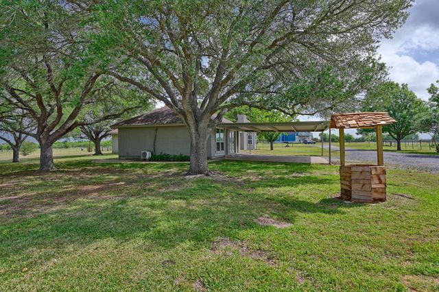 4988 Thane Road Road, Navasota, TX 77868