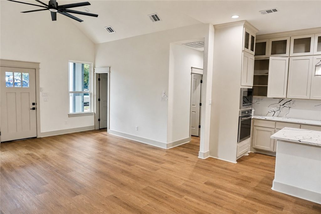 911 Harlem Lane, Bryan, TX 77803 — photo 4