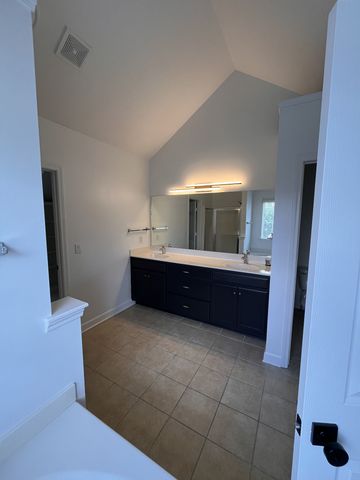 2010 Katach Ct, Spring Hill, TN 37174