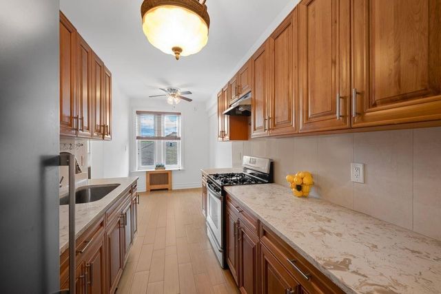 7119 Shore Rd Apt 3E, New York City, NY 11209