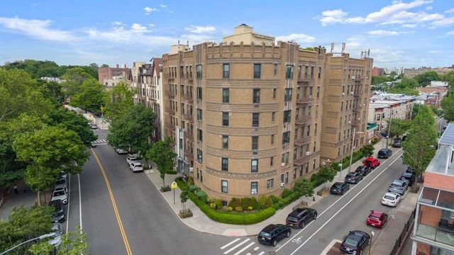 7119 Shore Rd Apt 3E, New York City, NY 11209