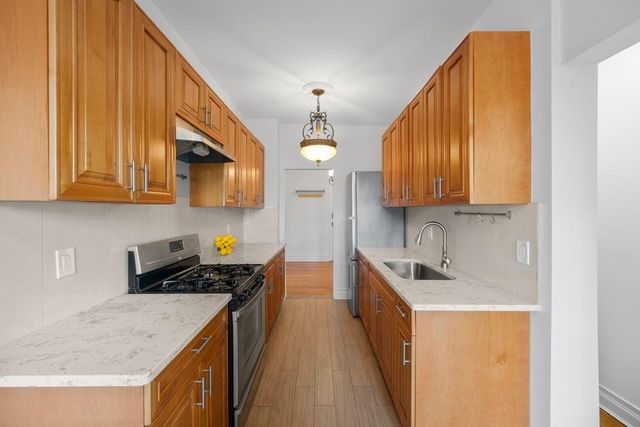 7119 Shore Rd Apt 3E, New York City, NY 11209