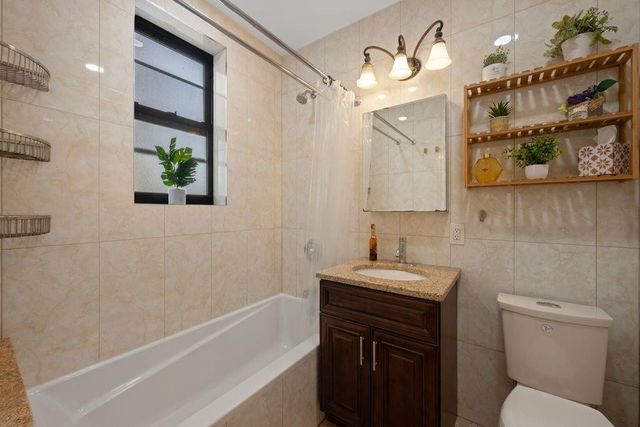 7119 Shore Rd Apt 3E, New York City, NY 11209