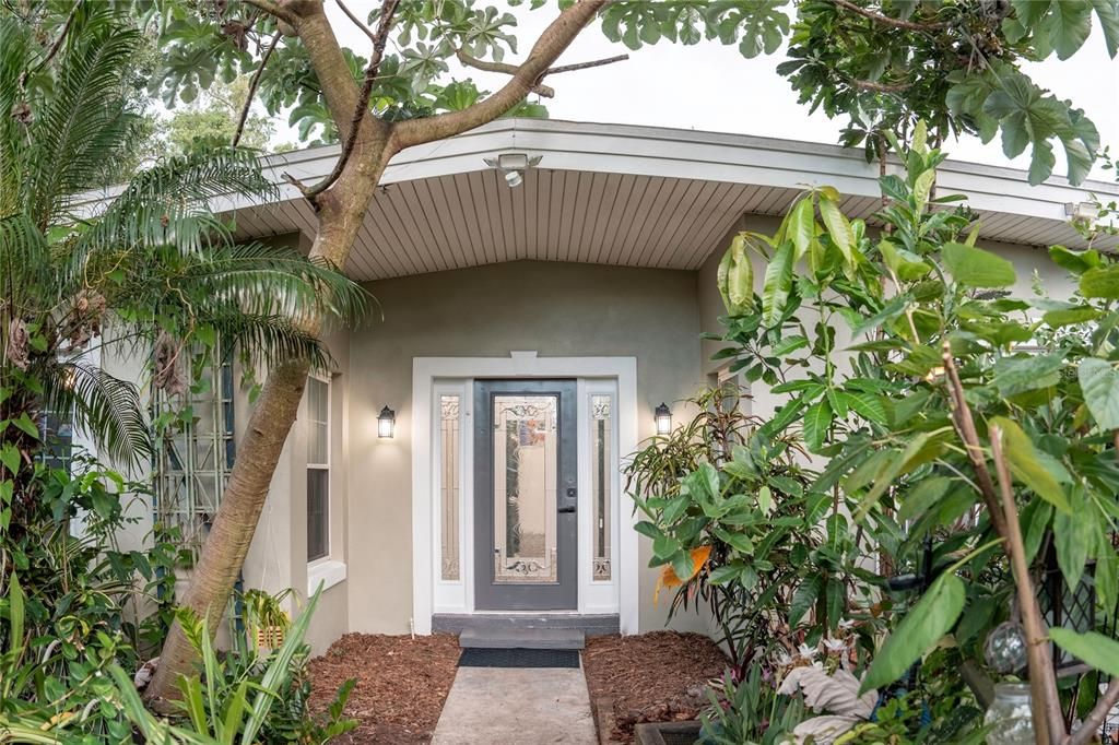 Image 1 of property listing at 6048 LINNEAL BEACH DRIVE, Apopka, FL 32703