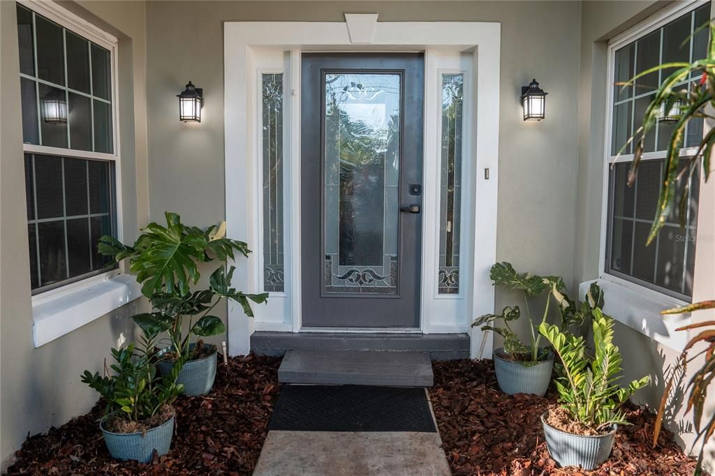 Image 2 of property listing at 6048 LINNEAL BEACH DRIVE, Apopka, FL 32703