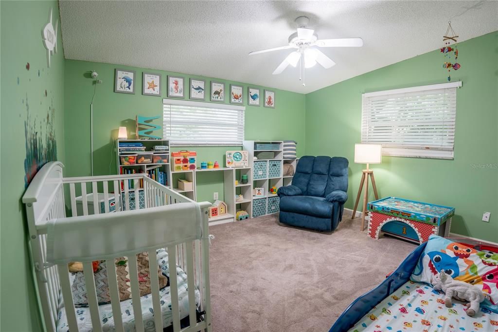 Image 25 of property listing at 6048 LINNEAL BEACH DRIVE, Apopka, FL 32703