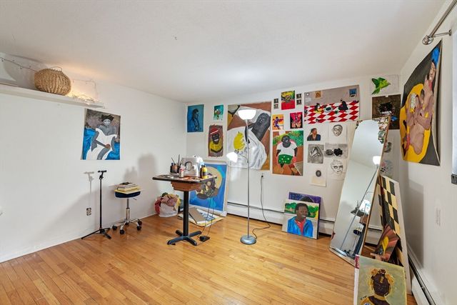 245 Kelton St 11, Boston, MA 02134