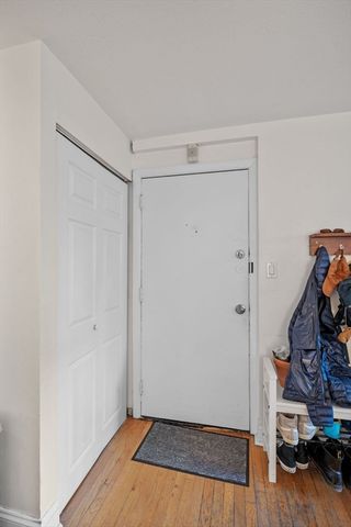 245 Kelton St 11, Boston, MA 02134