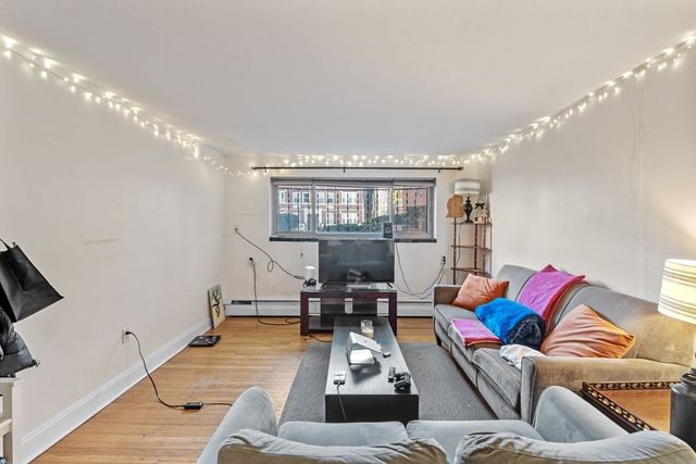 245 Kelton St 11, Boston, MA 02134