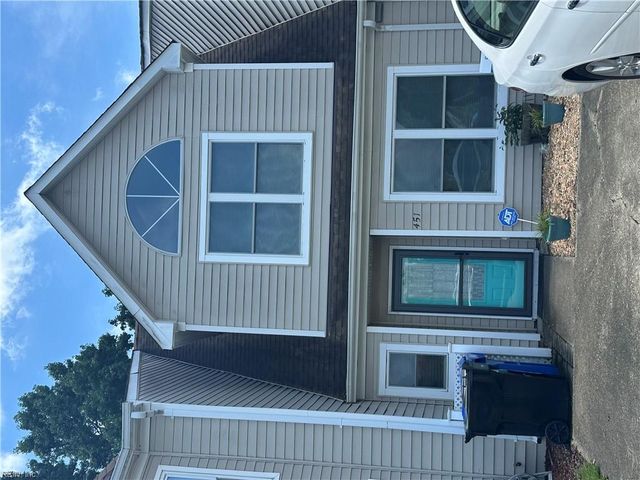 451 Greenview DR, Virginia Beach, VA 23462