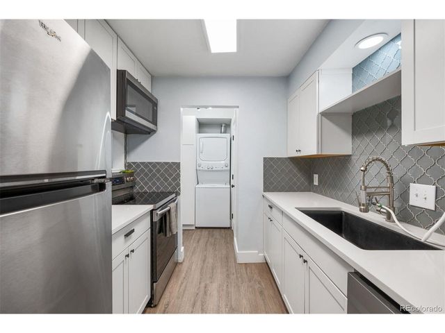 7995 E Mississippi Ave J10, Denver, CO 80247