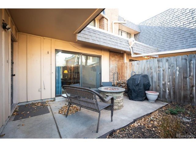 7995 E Mississippi Ave J10, Denver, CO 80247