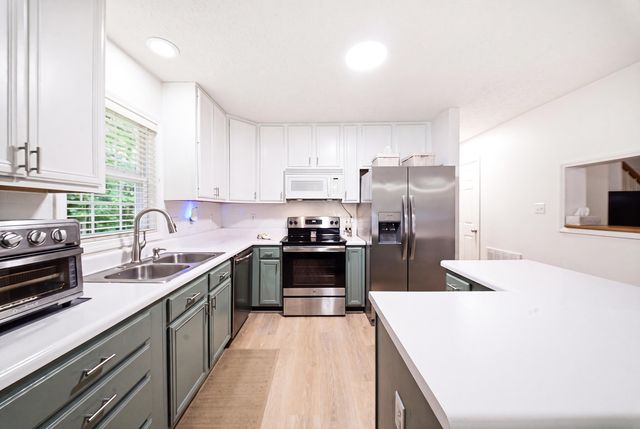 20 Forest Drive, Travelers Rest, SC 29690