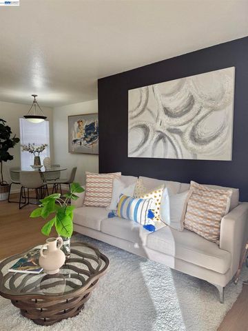 715 Heath Ct 390, Hayward, CA 94544