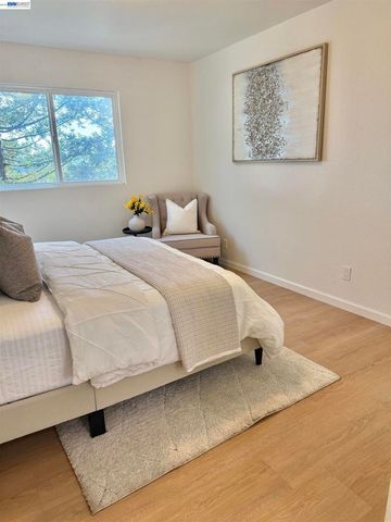 715 Heath Ct 390, Hayward, CA 94544