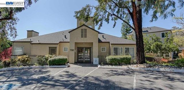 715 Heath Ct 390, Hayward, CA 94544