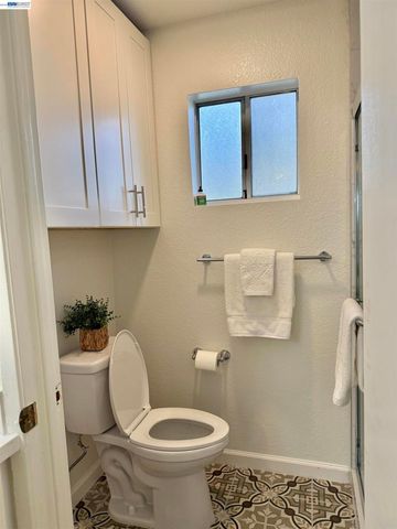 715 Heath Ct 390, Hayward, CA 94544