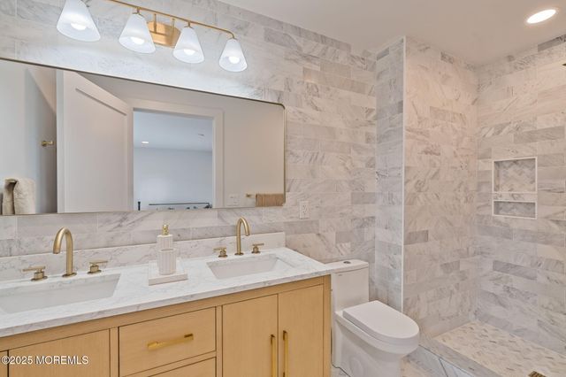 801 Main Street A4, Avon-by-the-sea, NJ 07717