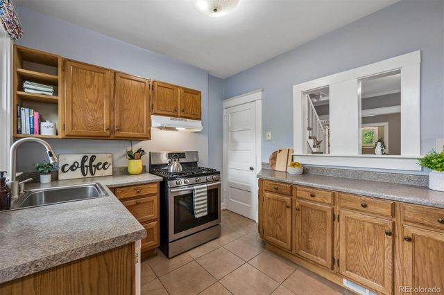 1060 Saint Paul Street, Denver, CO 80206