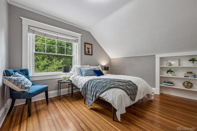 1060 Saint Paul Street, Denver, CO 80206