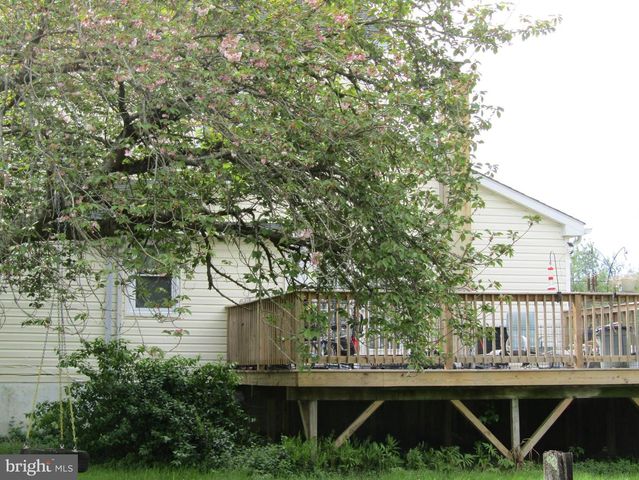 103 EAYRESTOWN RD, Southampton, NJ 08088