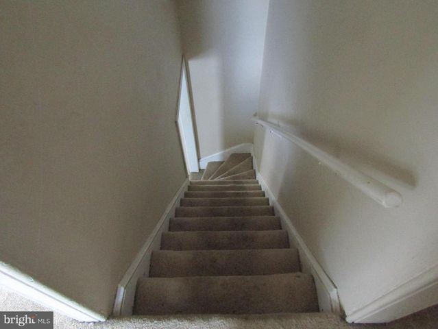 103 EAYRESTOWN RD, Southampton, NJ 08088