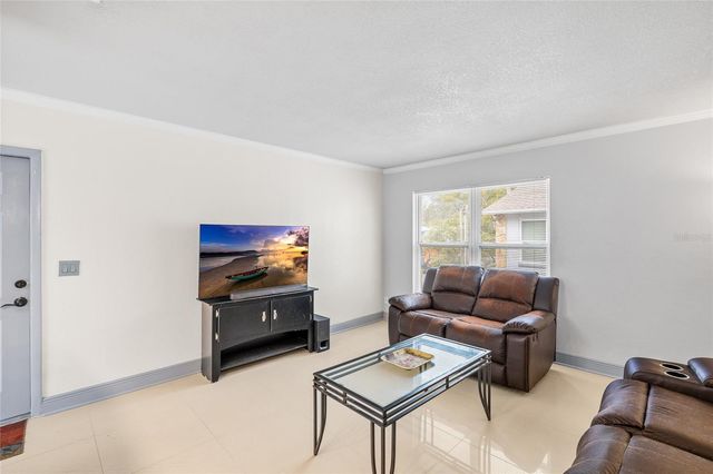 7917 LAKESHORE DRIVE, Tampa, FL 33604