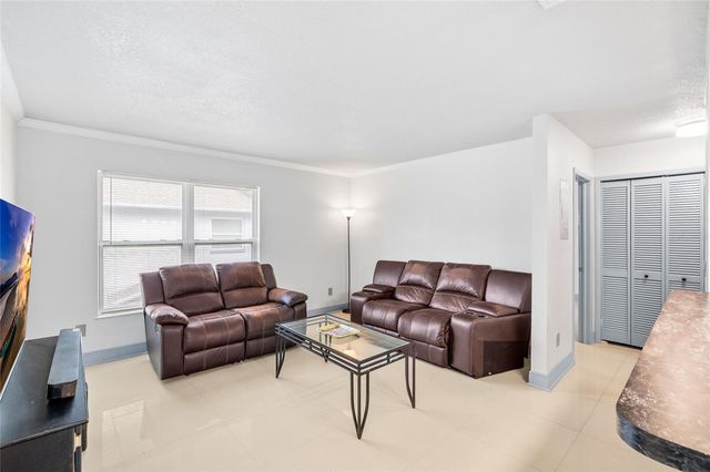 7917 LAKESHORE DRIVE, Tampa, FL 33604