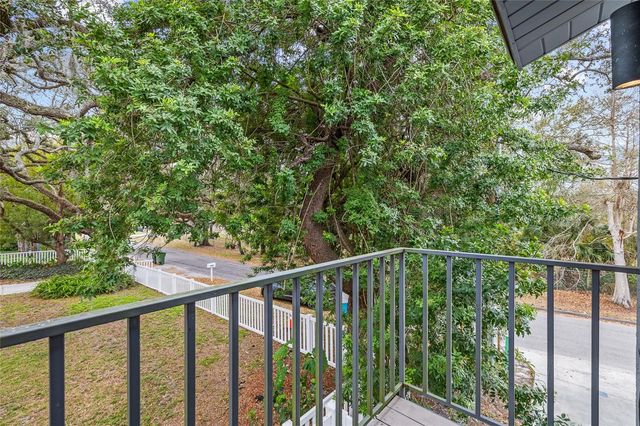 7917 LAKESHORE DRIVE, Tampa, FL 33604