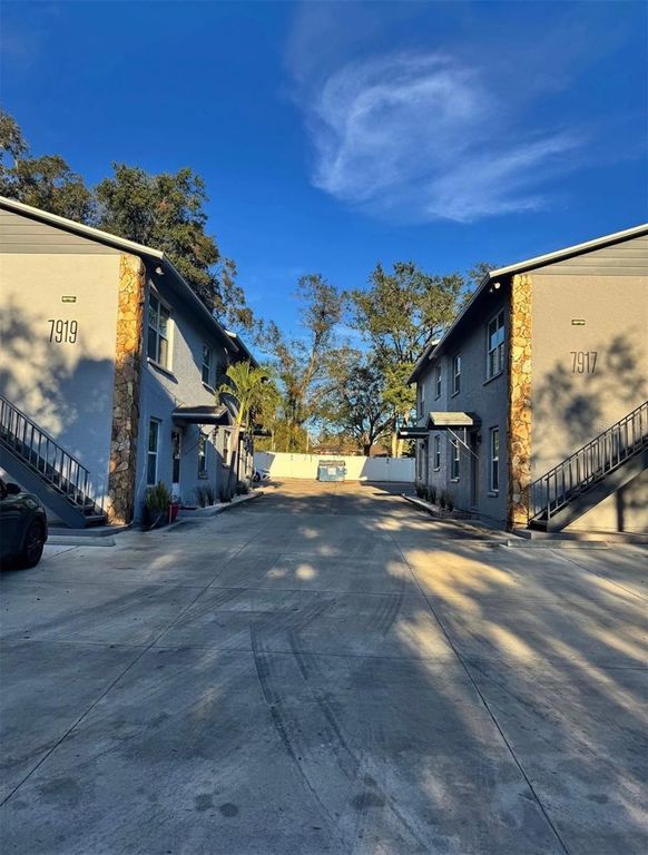 Image 1 of property listing at 7917 LAKESHORE DRIVE, Tampa, FL 33604