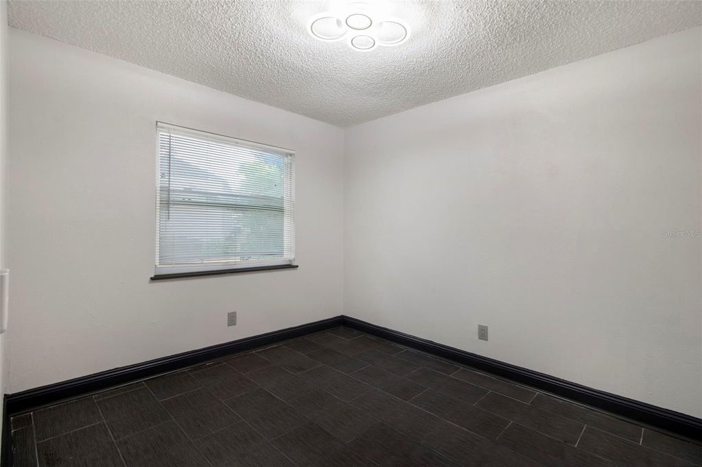 Image 15 of property listing at 7917 LAKESHORE DRIVE, Tampa, FL 33604