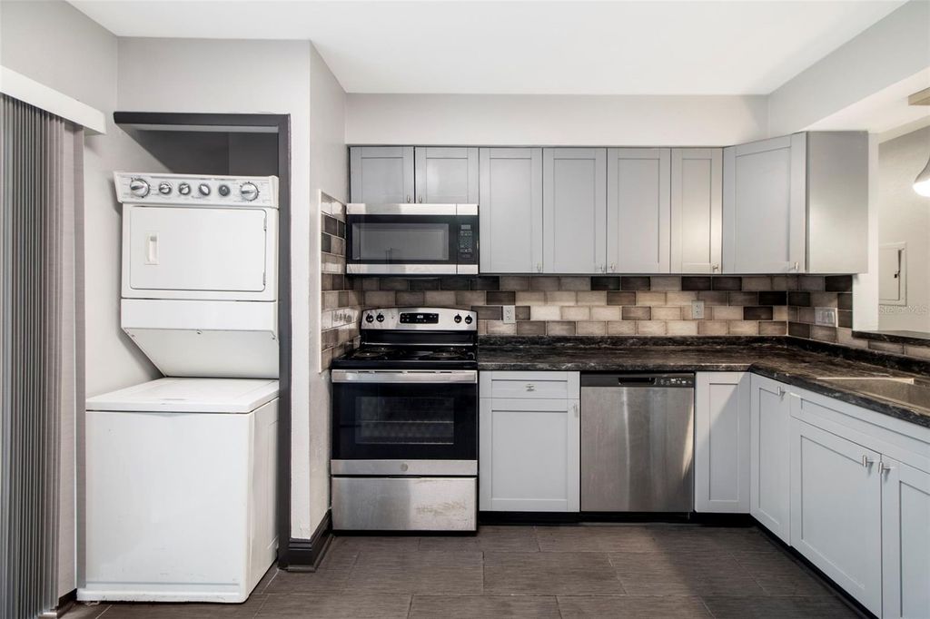 Image 9 of property listing at 7917 LAKESHORE DRIVE, Tampa, FL 33604