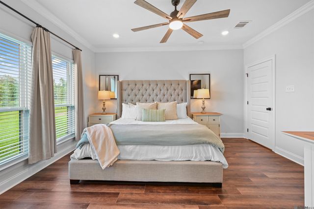 44022 Bayou Blvd, St Amant, LA 70774