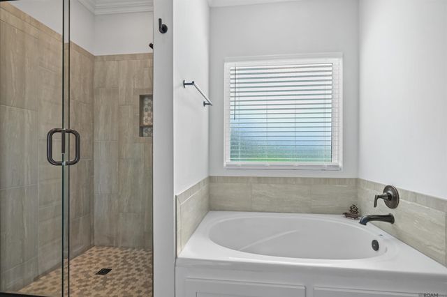 44022 Bayou Blvd, St Amant, LA 70774